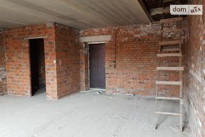 Продається 4-кімнатна квартира 131.8 кв. м у Хмельницькому