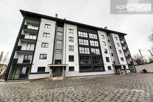 Продается 1-комнатная квартира 43 кв. м в Ужгороде