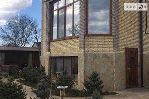 Продається об'єкт сфери послуг 870 кв. м в 3-поверховій будівлі