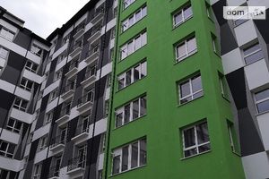 Продається 1-кімнатна квартира 32 кв. м у Івано-Франківську