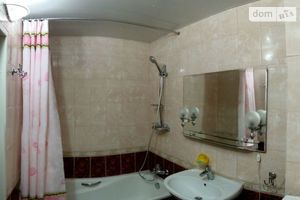 Продается 4-комнатная квартира 85 кв. м в Днепре