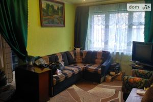 Продается 3-комнатная квартира 58 кв. м в Днепре