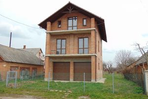 Продається будинок 2 поверховий 120.4 кв. м з мансардою