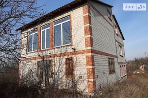 Продается дом на 2 этажа 300 кв. м с балконом