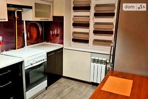 Сдается в аренду 2-комнатная квартира 52 кв. м в Ровно