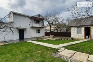 Продається будинок 2 поверховий 90 кв. м з садом