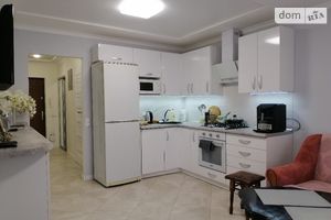 Сдается в аренду 1-комнатная квартира 46 кв. м в Тернополе