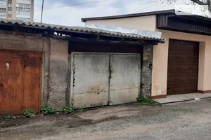 Продается отдельно стоящий гараж под легковое авто на 20 кв. м