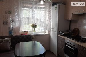 Продається 3-кімнатна квартира 70 кв. м у Києві