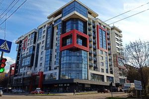 Продается 1-комнатная квартира 40 кв. м в Черновцах