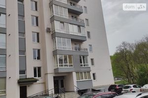 Продается 5-комнатная квартира 100 кв. м в Тернополе