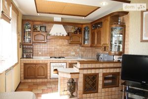 Продается 4-комнатная квартира 170 кв. м в Харькове