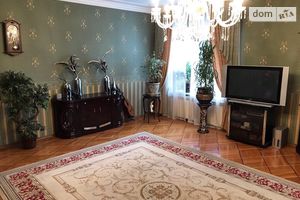 Продается 4-комнатная квартира 180 кв. м в Николаеве